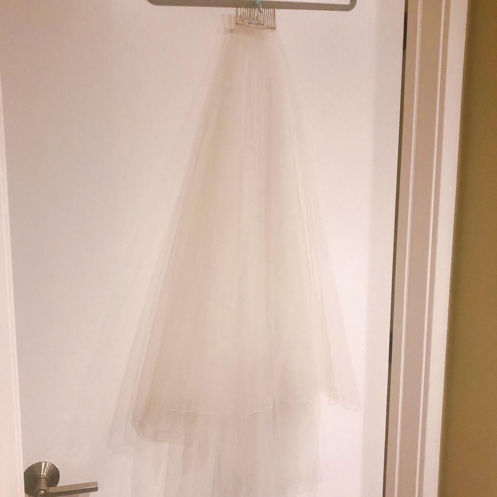 Fingertip Veil (Jennifer Leigh)